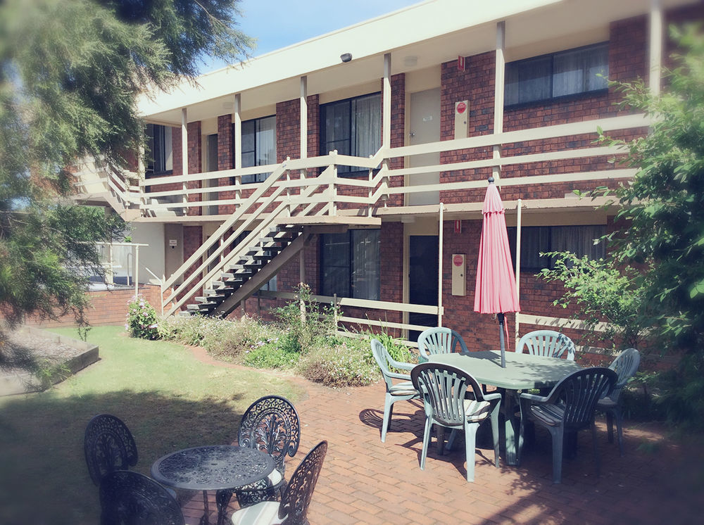 Mahogany Motel Warrnambool Exterior photo