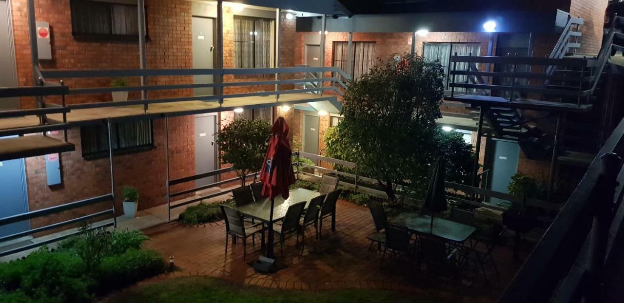 Mahogany Motel Warrnambool Exterior photo